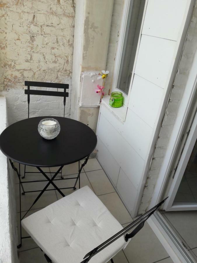 2 Slaapkamer Appartement Op De Zeedijk Van Oostende. エクステリア 写真